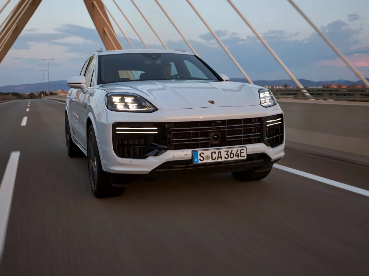 Porsche Cayenne,autocango,china used car exporter,china ev exporter,chinese used car exporter,chinese used ev exporter
