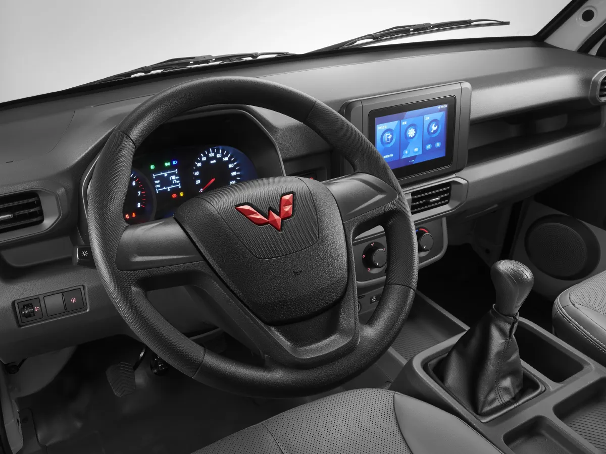 WuLing Loong Truck,autocango,china used car exporter,china ev exporter,chinese used car exporter,chinese used ev exporter