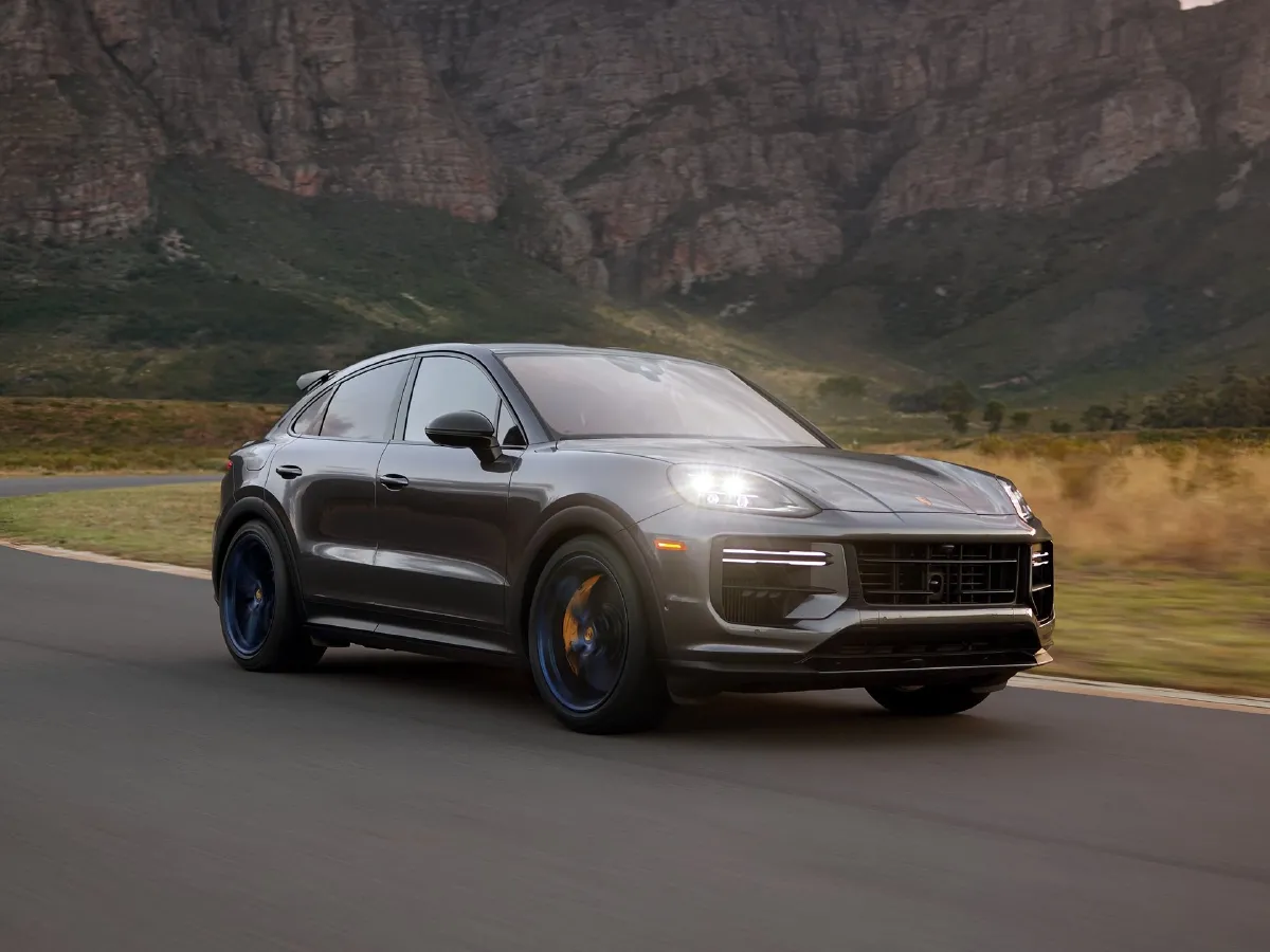 Porsche Cayenne,autocango,china used car exporter,china ev exporter,chinese used car exporter,chinese used ev exporter