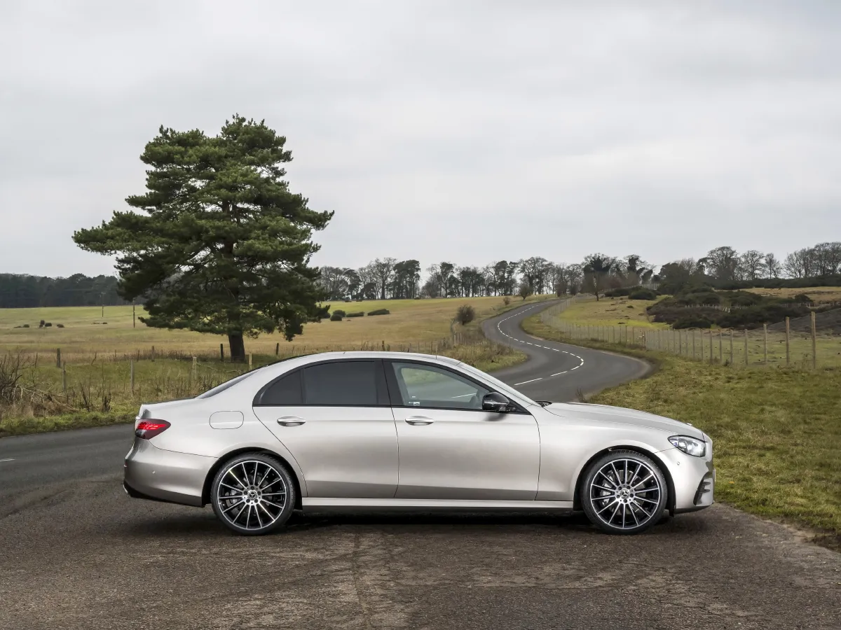 Mercedes-Benz E Class,autocango,china used car exporter,china ev exporter,chinese used car exporter,chinese used ev exporter