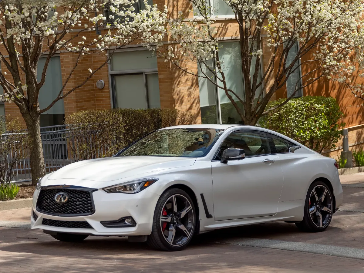 Infiniti Q60,autocango,china used car exporter,china ev exporter,chinese used car exporter,chinese used ev exporter