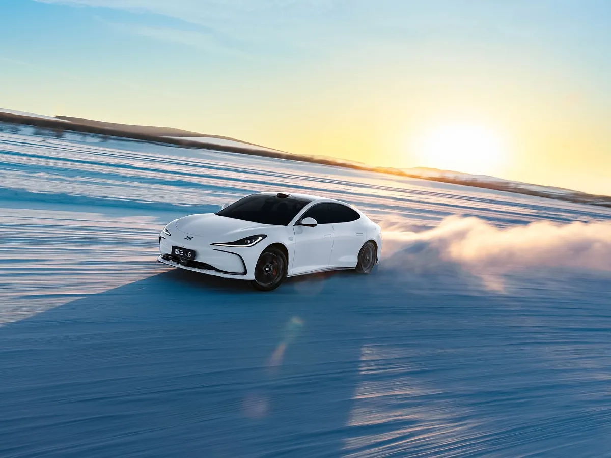 IM L6,autocango,china used car exporter,china ev exporter,chinese used car exporter,chinese used ev exporter