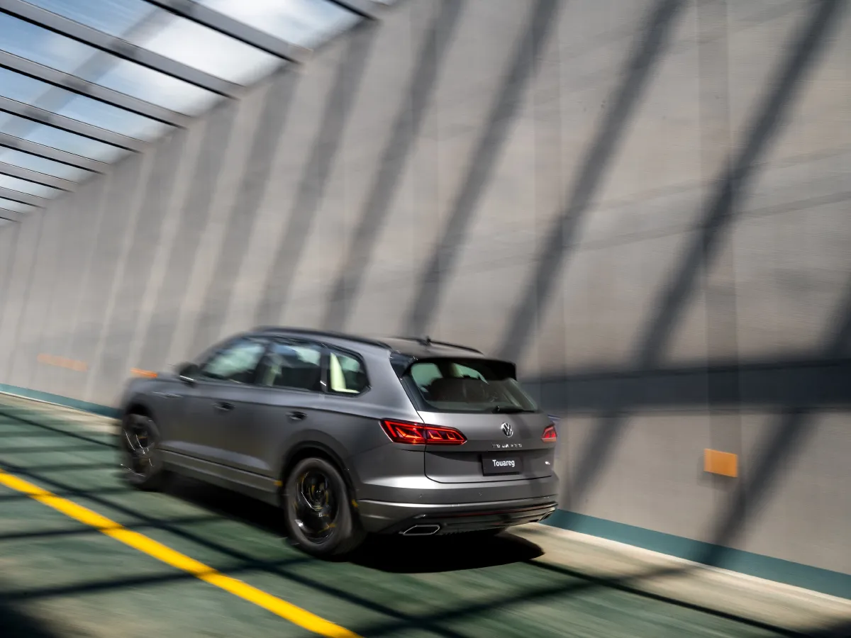 Volkswagen Touareg,autocango,china used car exporter,china ev exporter,chinese used car exporter,chinese used ev exporter