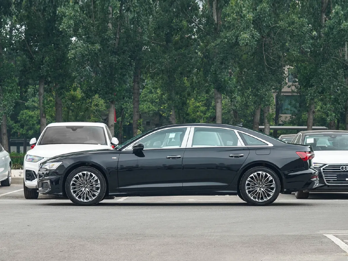 Audi A6L,autocango,china used car exporter,china ev exporter,chinese used car exporter,chinese used ev exporter