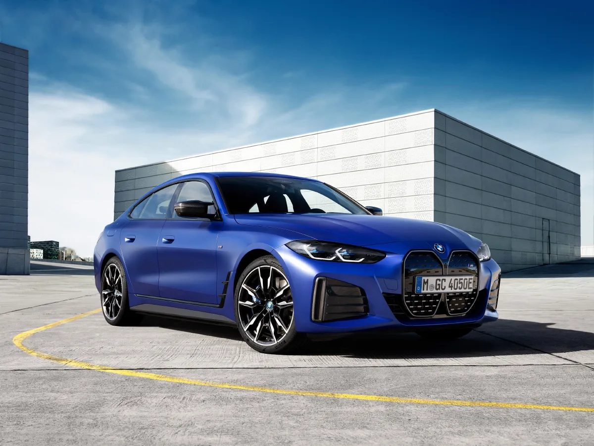 BMW i4,autocango,china used car exporter,china ev exporter,chinese used car exporter,chinese used ev exporter