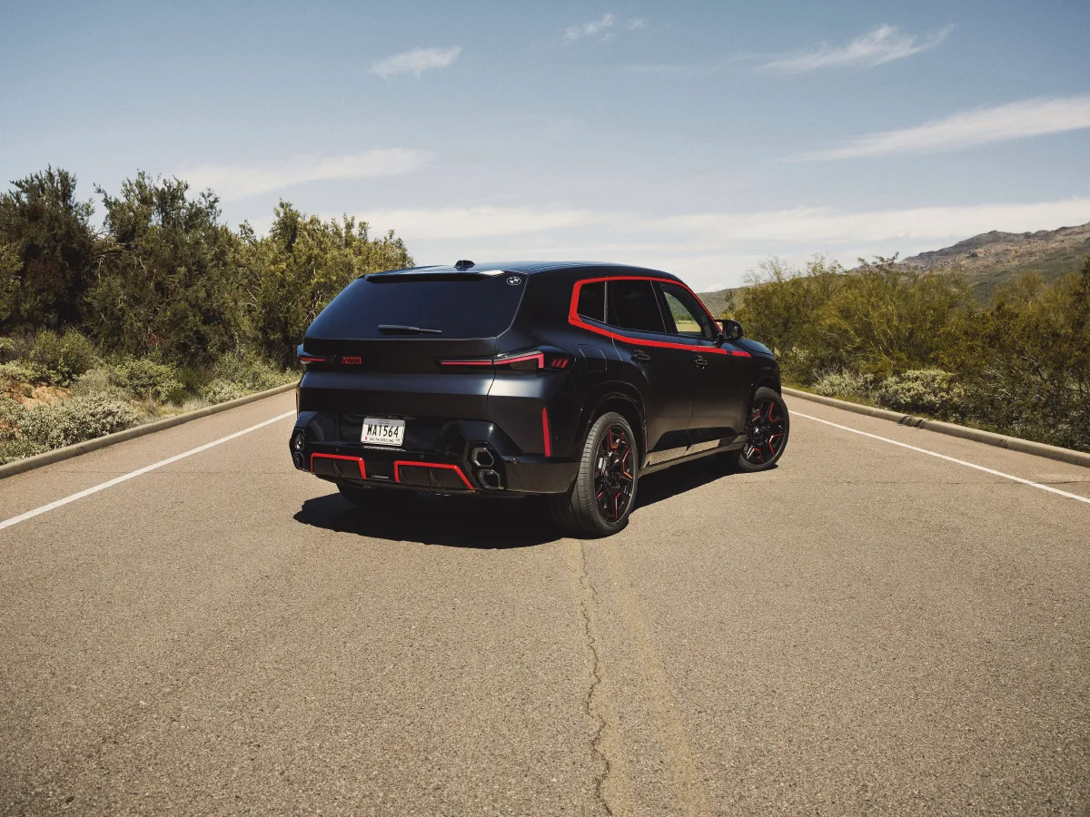 2023 BMW XM 4.4T 585HP V8 8AT PHEV 25.7KWH,autocango,china used car exporter,china ev exporter,chinese used car exporter,chinese used ev exporter