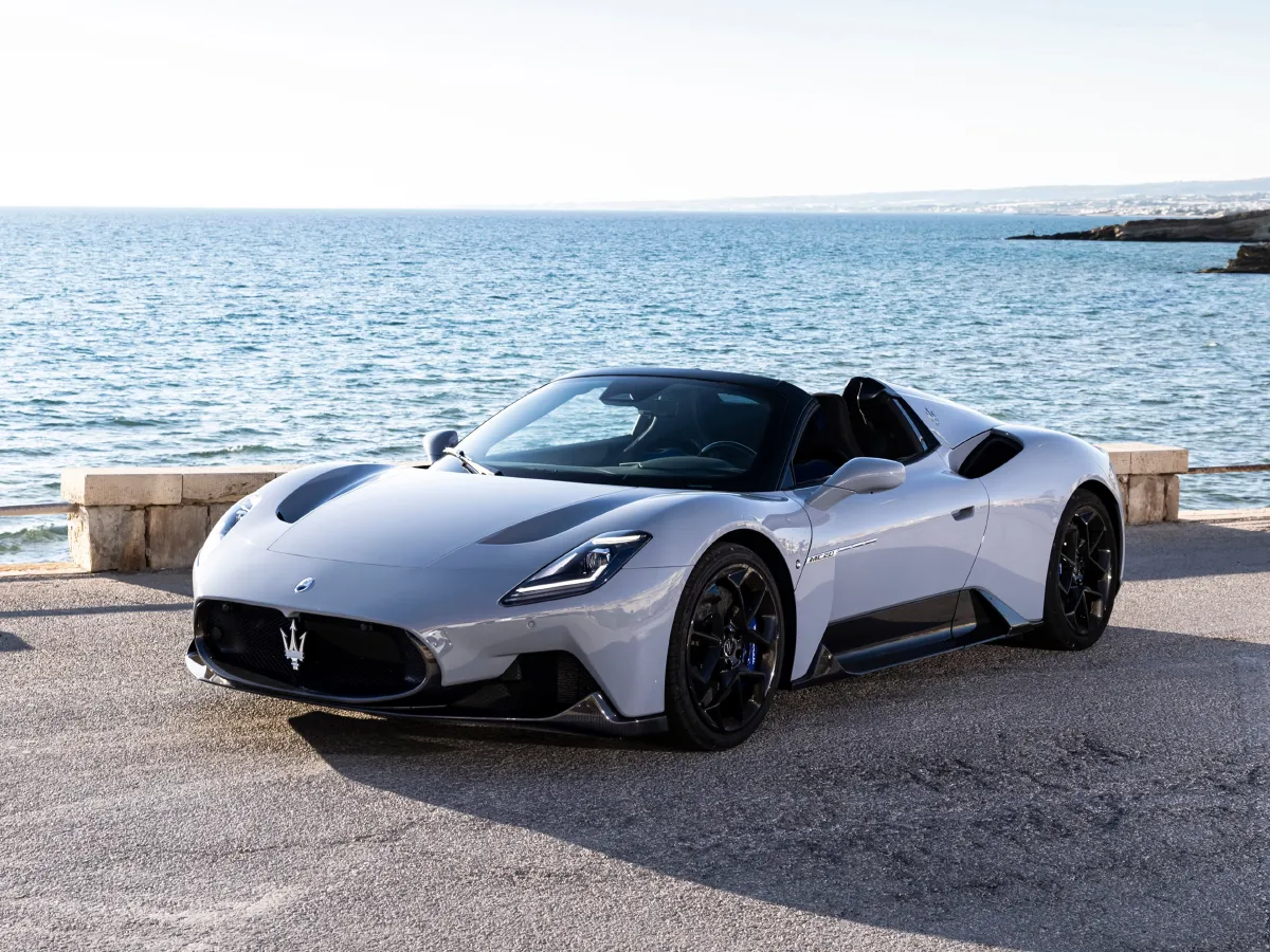 Maserati MC20,autocango,china used car exporter,china ev exporter,chinese used car exporter,chinese used ev exporter