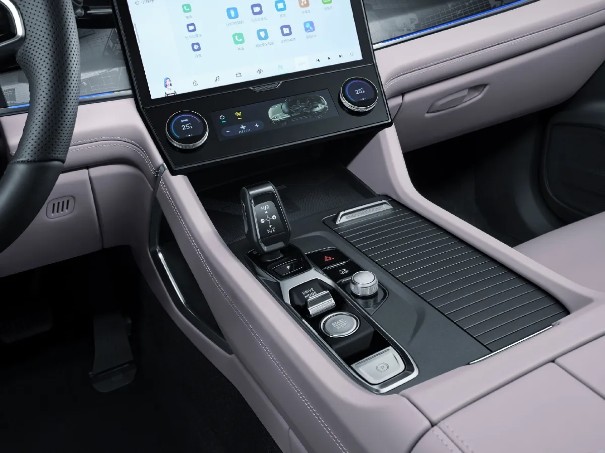 LYNK&CO 09 EM-P,autocango,china used car exporter,china ev exporter,chinese used car exporter,chinese used ev exporter