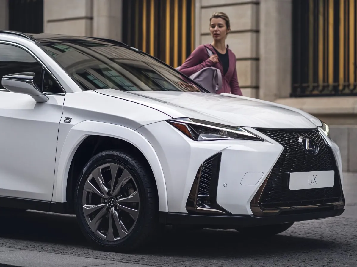 Lexus UX,autocango,china used car exporter,china ev exporter,chinese used car exporter,chinese used ev exporter