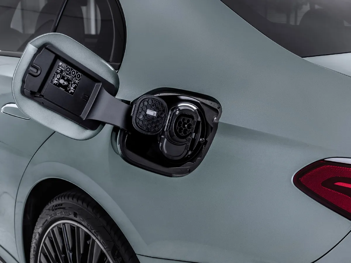 Mercedes-Benz E Class,autocango,china used car exporter,china ev exporter,chinese used car exporter,chinese used ev exporter