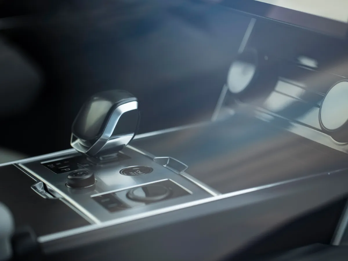 Land Rover Range Rover,autocango,china used car exporter,china ev exporter,chinese used car exporter,chinese used ev exporter