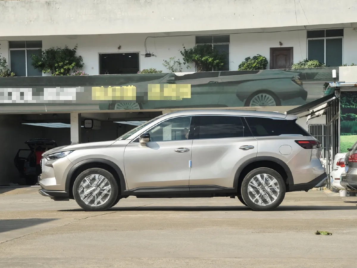 2024 Infiniti QX60 2.0T 252HP L4 9AT,autocango,china used car exporter,china ev exporter,chinese used car exporter,chinese used ev exporter