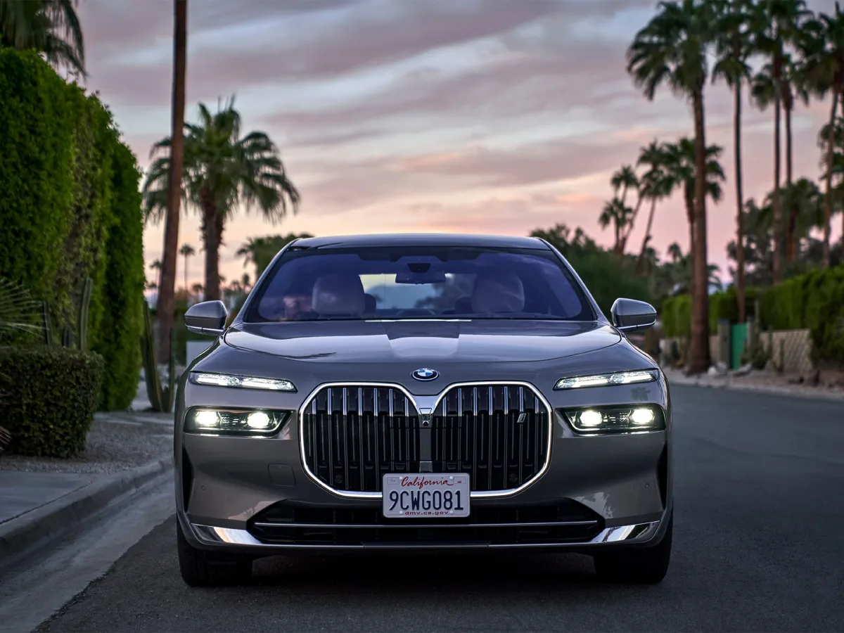 BMW i7,autocango,china used car exporter,china ev exporter,chinese used car exporter,chinese used ev exporter