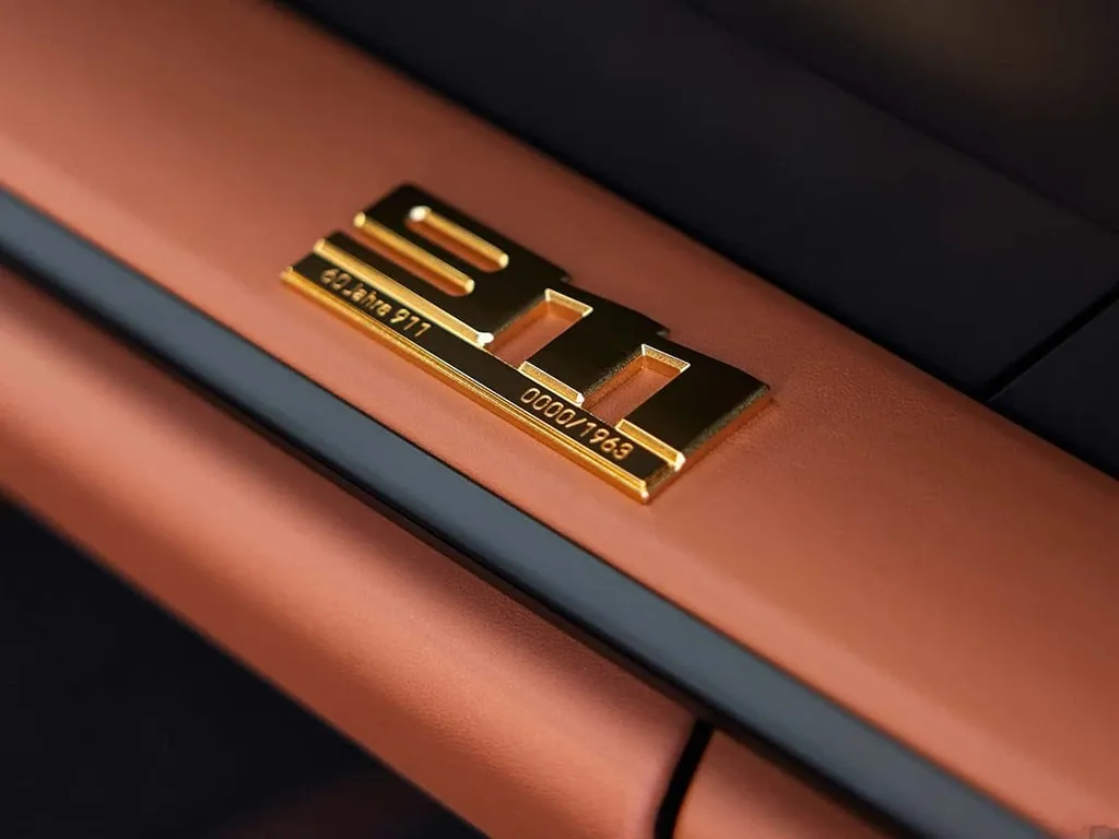 Porsche 911,autocango,china used car exporter,china ev exporter,chinese used car exporter,chinese used ev exporter