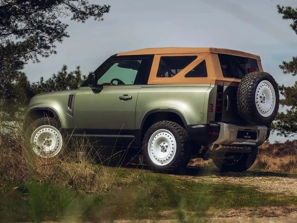 Land Rover Defender,autocango,china used car exporter,china ev exporter,chinese used car exporter,chinese used ev exporter