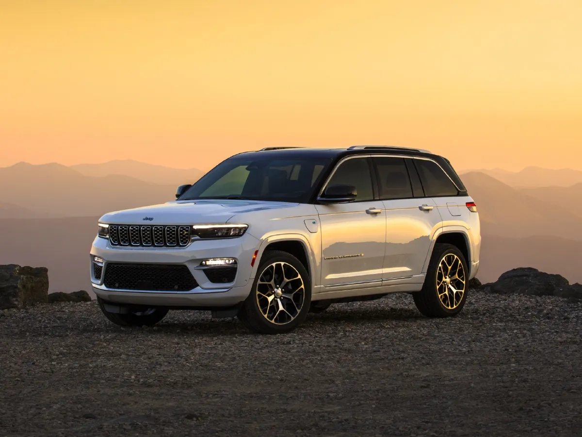 Jeep Grand Cherokee 4XE,autocango,china used car exporter,china ev exporter,chinese used car exporter,chinese used ev exporter