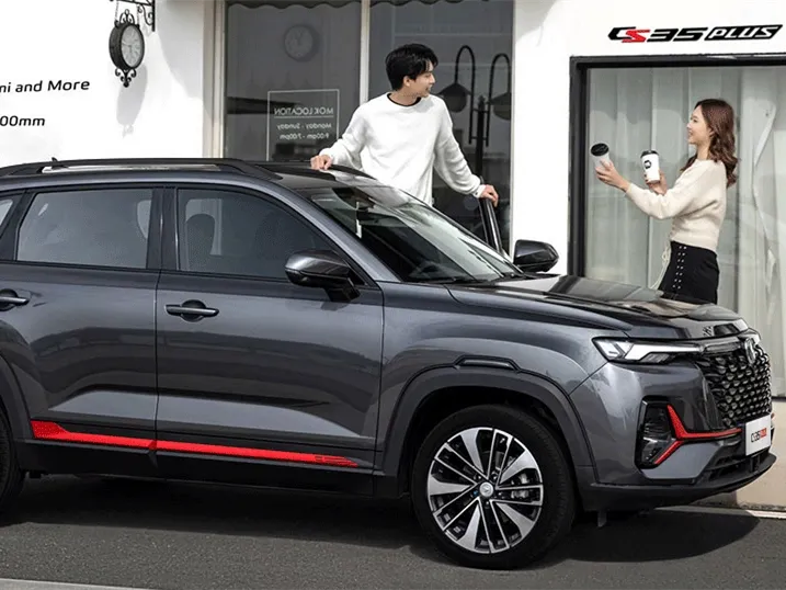 2021 ChangAn CS35 Plus 1.4T 160HP L4 7DCT,autocango,china used car exporter,china ev exporter,chinese used car exporter,chinese used ev exporter