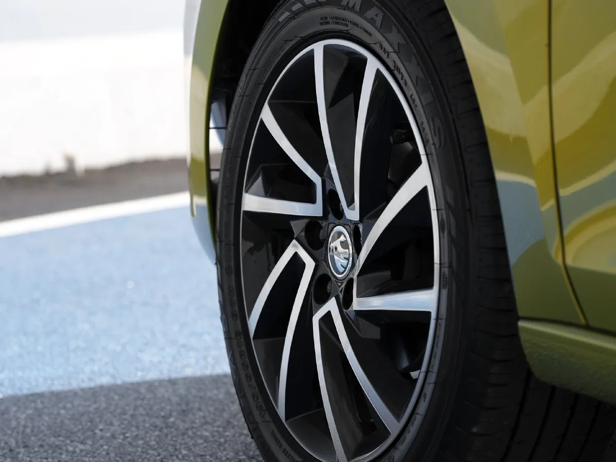 Skoda Rapid Spaceback,autocango,china used car exporter,china ev exporter,chinese used car exporter,chinese used ev exporter