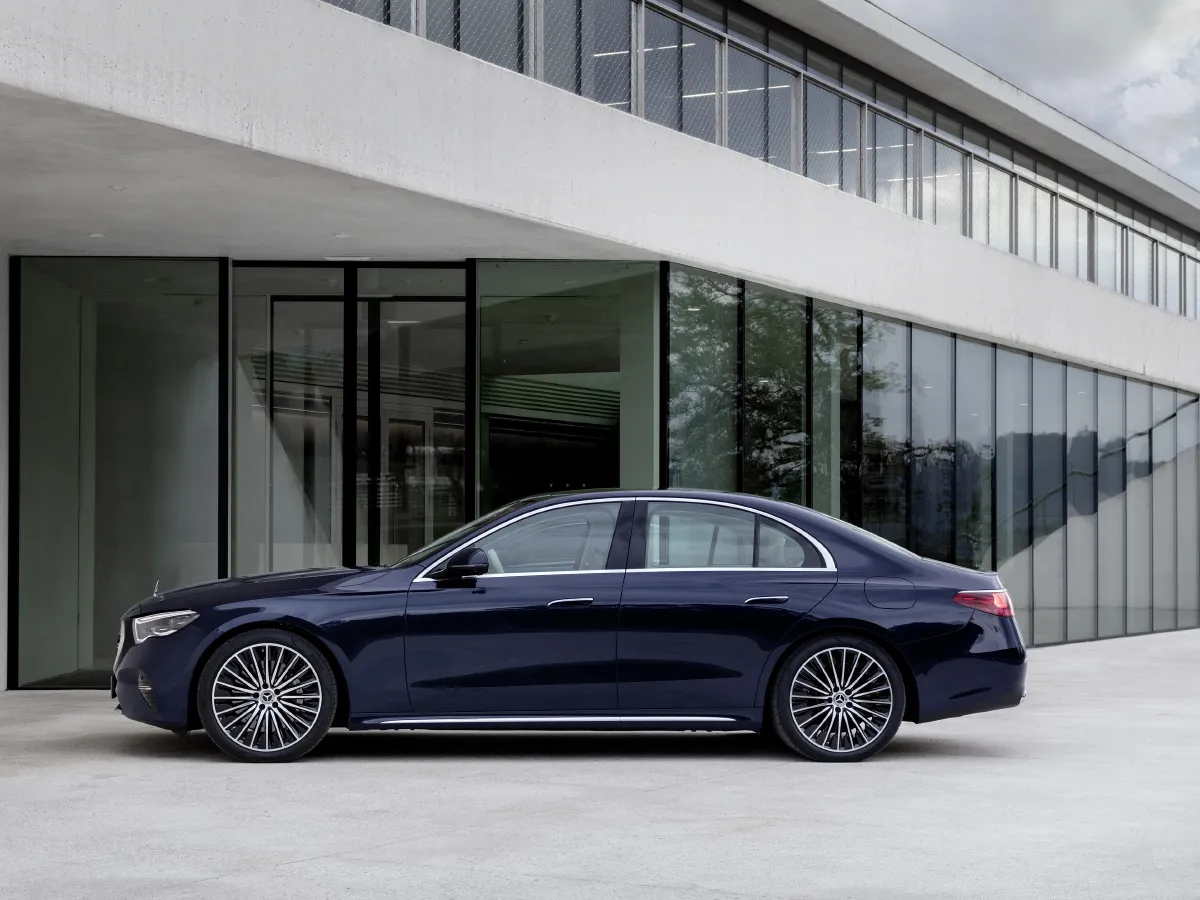 Mercedes-Benz E Class,autocango,china used car exporter,china ev exporter,chinese used car exporter,chinese used ev exporter