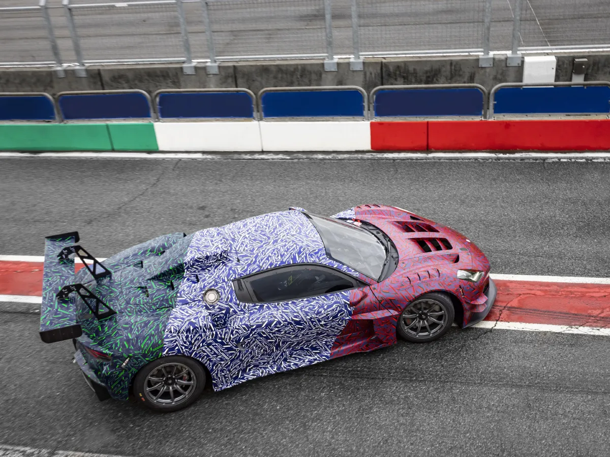 Maserati MC20,autocango,china used car exporter,china ev exporter,chinese used car exporter,chinese used ev exporter