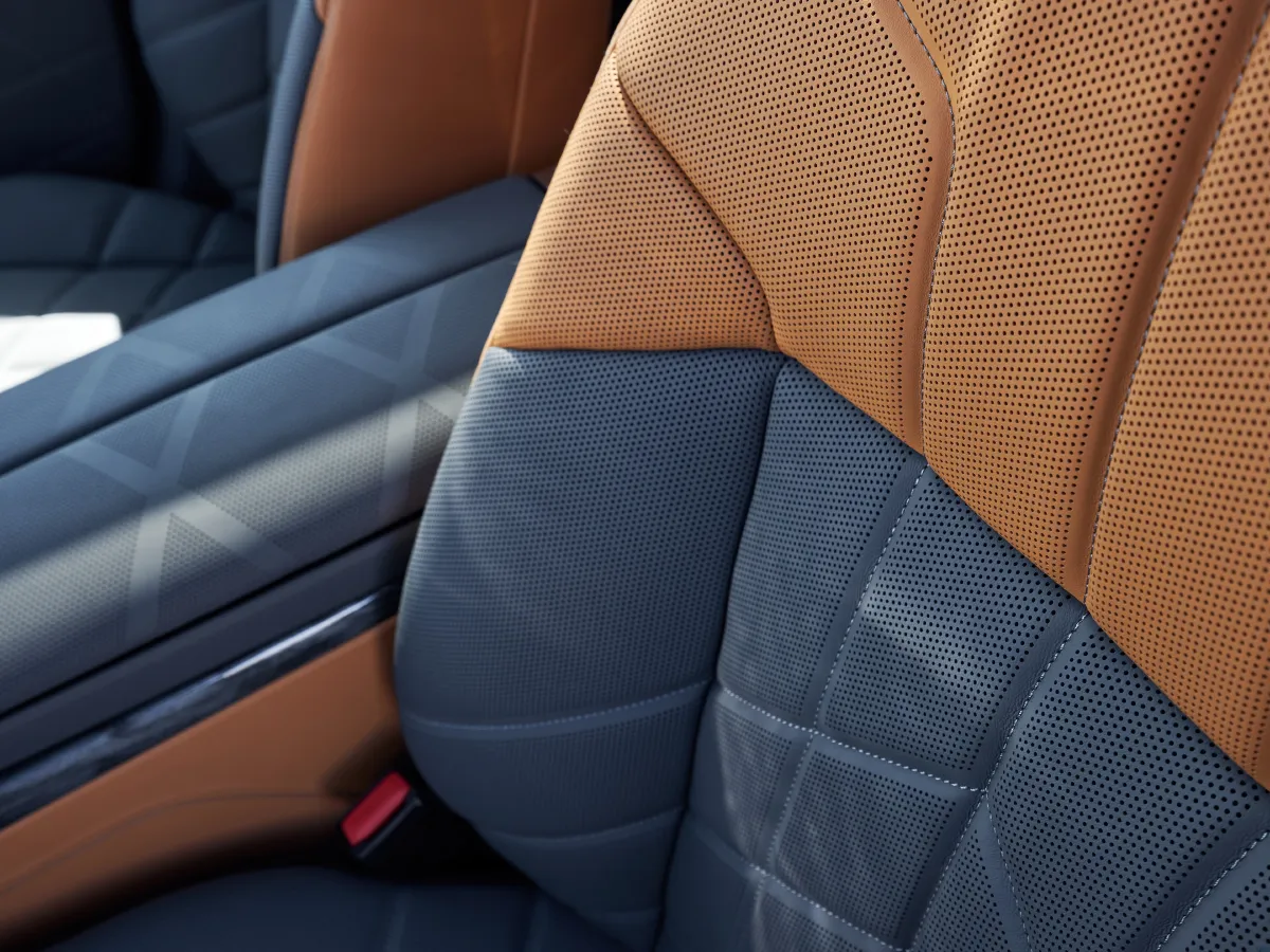 BMW i7,autocango,china used car exporter,china ev exporter,chinese used car exporter,chinese used ev exporter