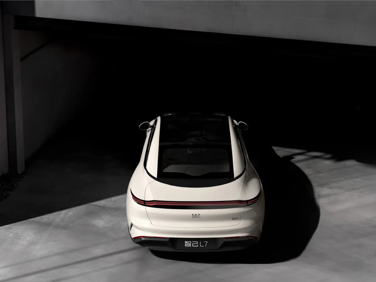 IM L7,autocango,china used car exporter,china ev exporter,chinese used car exporter,chinese used ev exporter