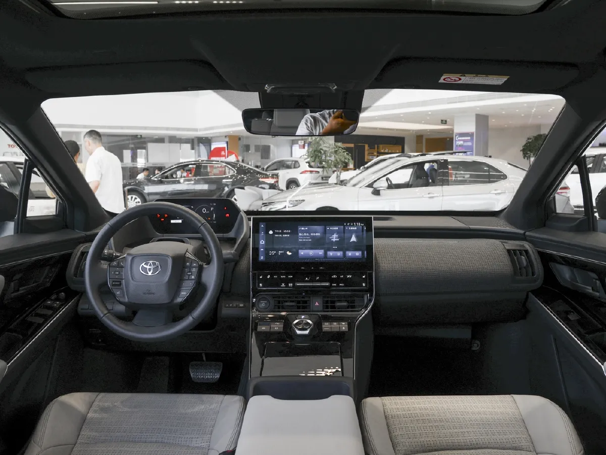 Toyota bZ4X,autocango,china used car exporter,china ev exporter,chinese used car exporter,chinese used ev exporter