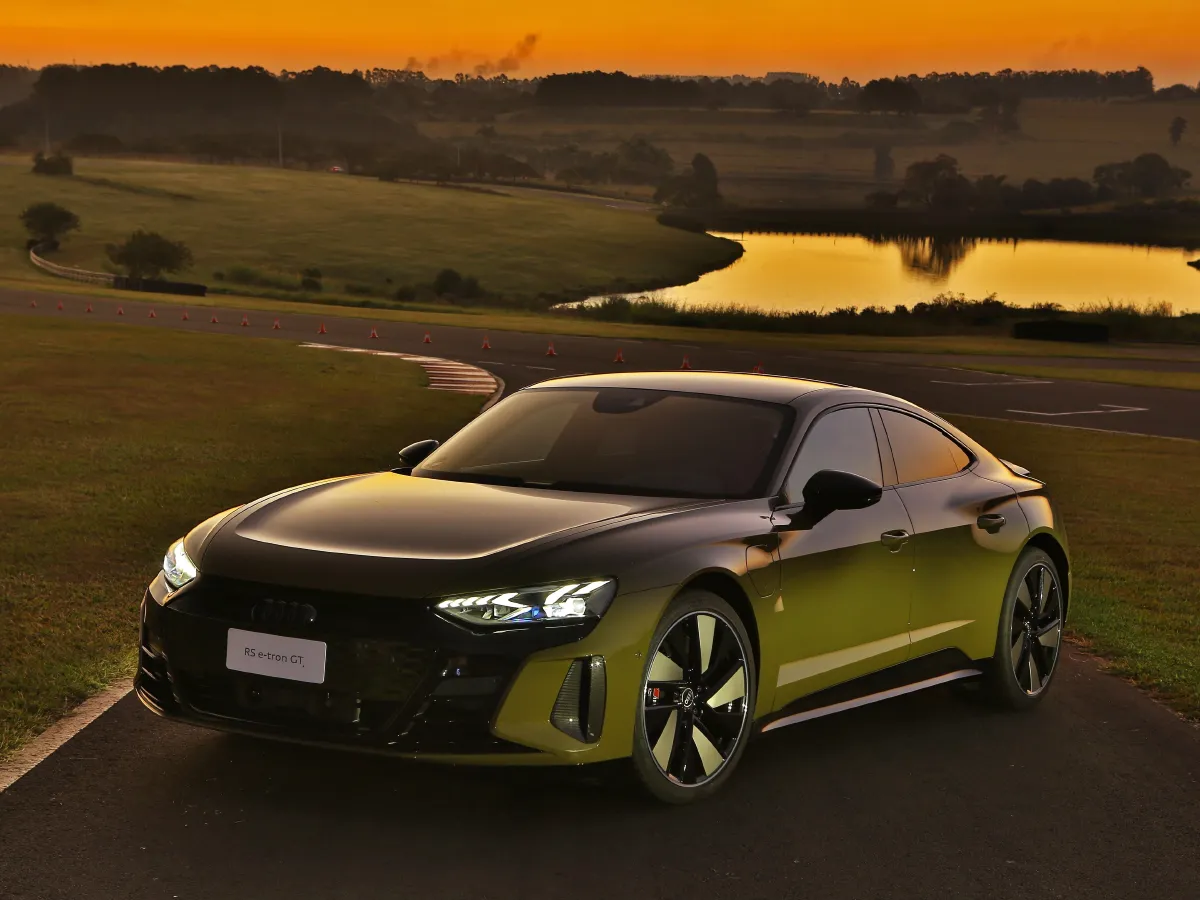 2023 Audi RS e-tron GT 2AT BEV 93.4KWH,autocango,china used car exporter,china ev exporter,chinese used car exporter,chinese used ev exporter