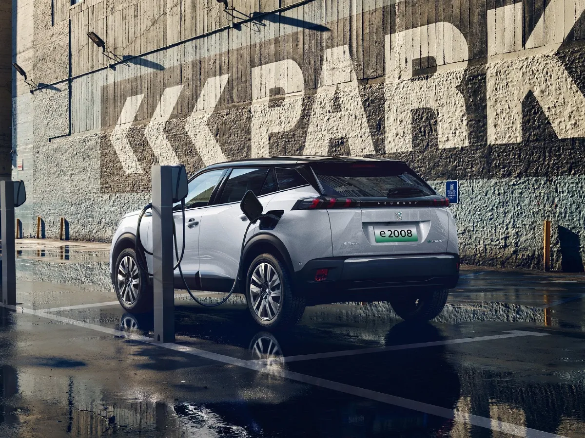 2020 Peugeot e2008 BEV 45.24KWH,autocango,china used car exporter,china ev exporter,chinese used car exporter,chinese used ev exporter