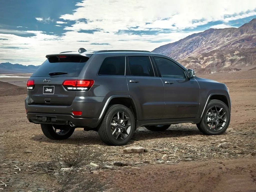 Jeep Grand Cherokee,autocango,china used car exporter,china ev exporter,chinese used car exporter,chinese used ev exporter