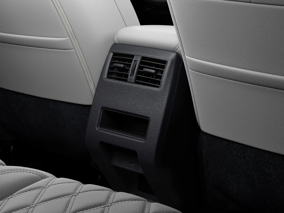 Mitsubishi Outlander,autocango,china used car exporter,china ev exporter,chinese used car exporter,chinese used ev exporter