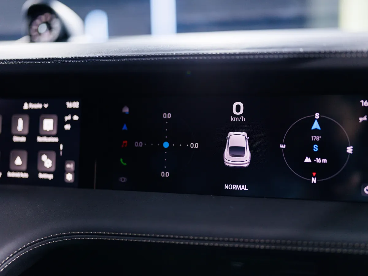 Porsche Taycan,autocango,china used car exporter,china ev exporter,chinese used car exporter,chinese used ev exporter Porsche Taycan,autocango,china used car exporter,china ev exporter,chinese used car exporter,chinese used ev exporter