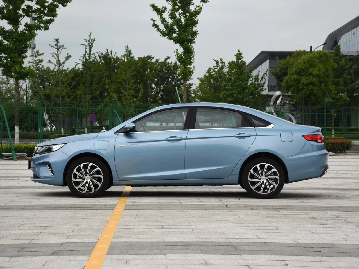 2021 Geely Emgrand GL 1.5T 177HP L3 7DCT PHEV 11.3KWH,autocango,china used car exporter,china ev exporter,chinese used car exporter,chinese used ev exporter