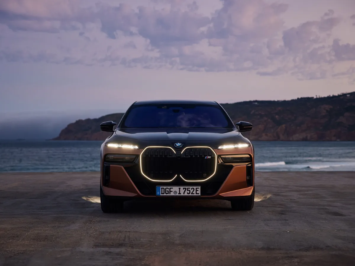 BMW i7,autocango,china used car exporter,china ev exporter,chinese used car exporter,chinese used ev exporter