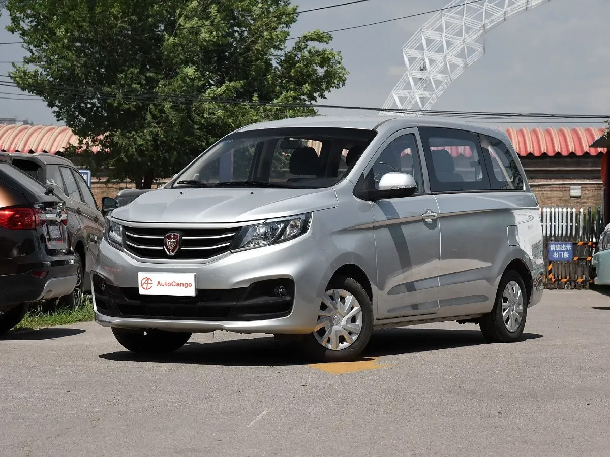 2020 JinBei F50 1.6L 118HP L4 5MT,autocango,china used car exporter,china ev exporter,chinese used car exporter,chinese used ev exporter