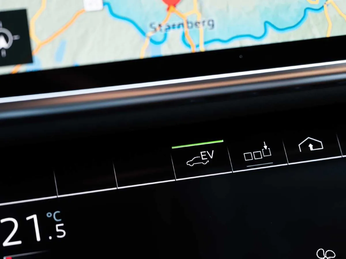 Audi A8,autocango,china used car exporter,china ev exporter,chinese used car exporter,chinese used ev exporter