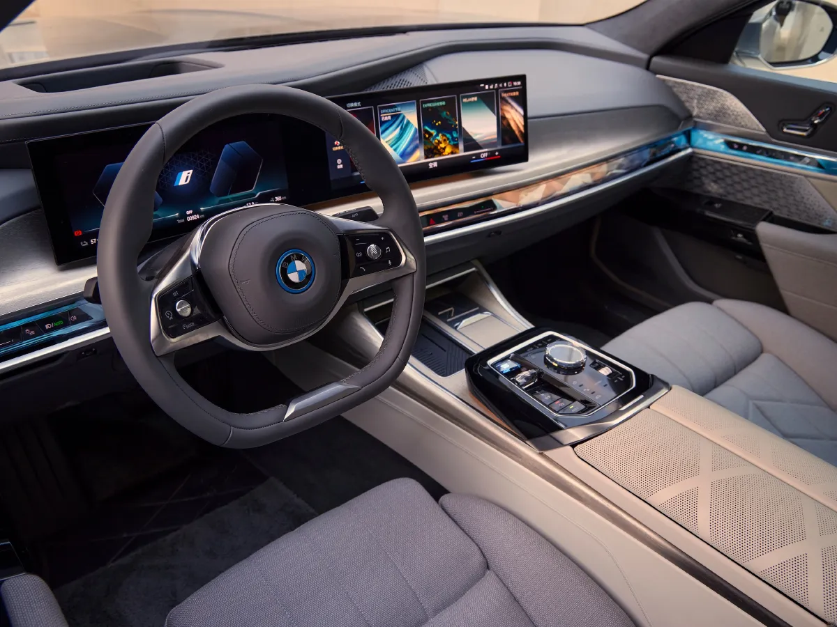 BMW i7,autocango,china used car exporter,china ev exporter,chinese used car exporter,chinese used ev exporter