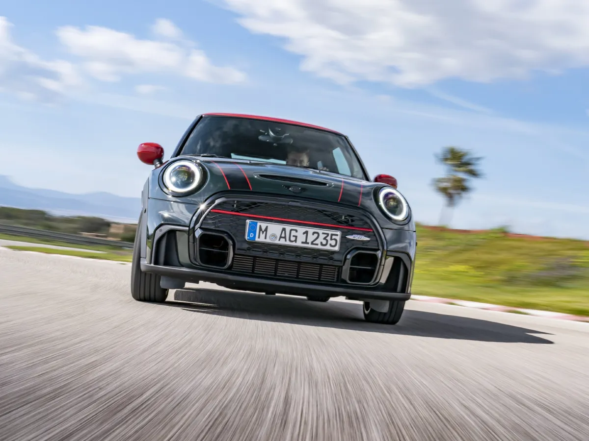 MINI JCW,autocango,china used car exporter,china ev exporter,chinese used car exporter,chinese used ev exporter