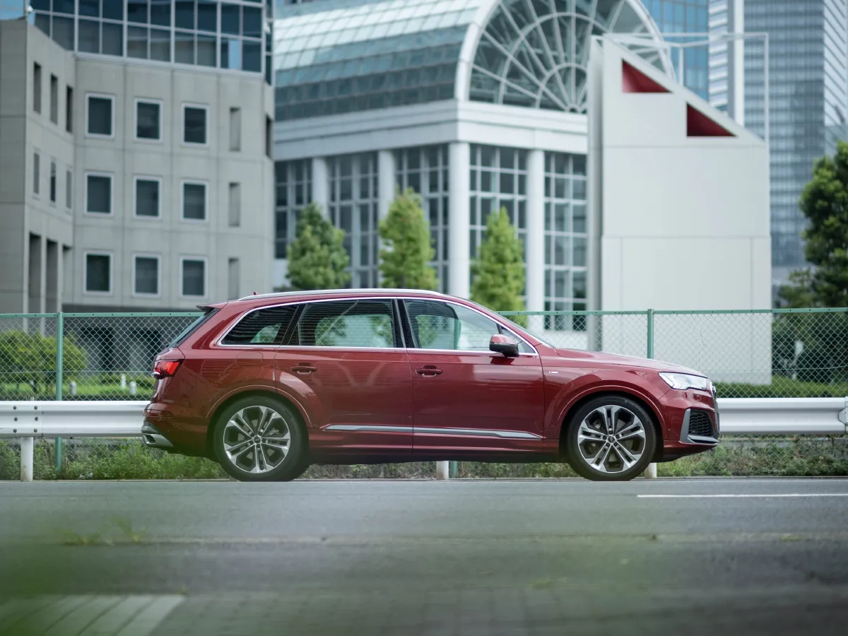 Audi Q7,autocango,china used car exporter,china ev exporter,chinese used car exporter,chinese used ev exporter