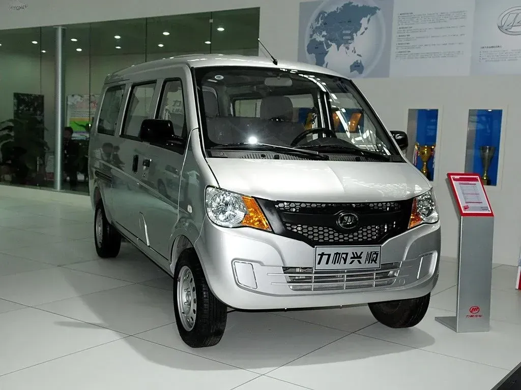 2011 LiFan XingShun 1.0L 68HP L4 5MT,autocango,china used car exporter,china ev exporter,chinese used car exporter,chinese used ev exporter
