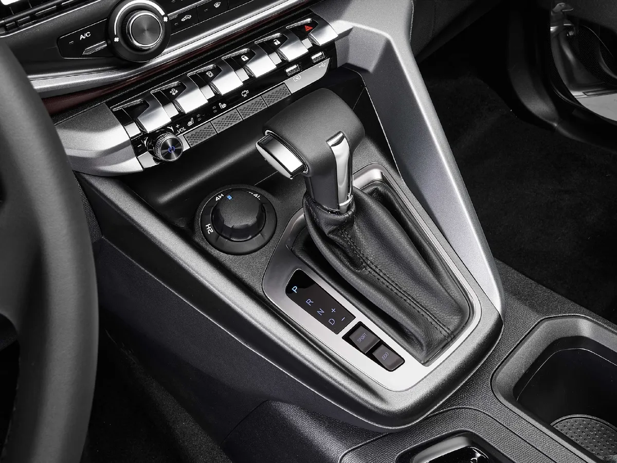 ChangAn Kaicene KaiCheng F70,autocango,china used car exporter,china ev exporter,chinese used car exporter,chinese used ev exporter