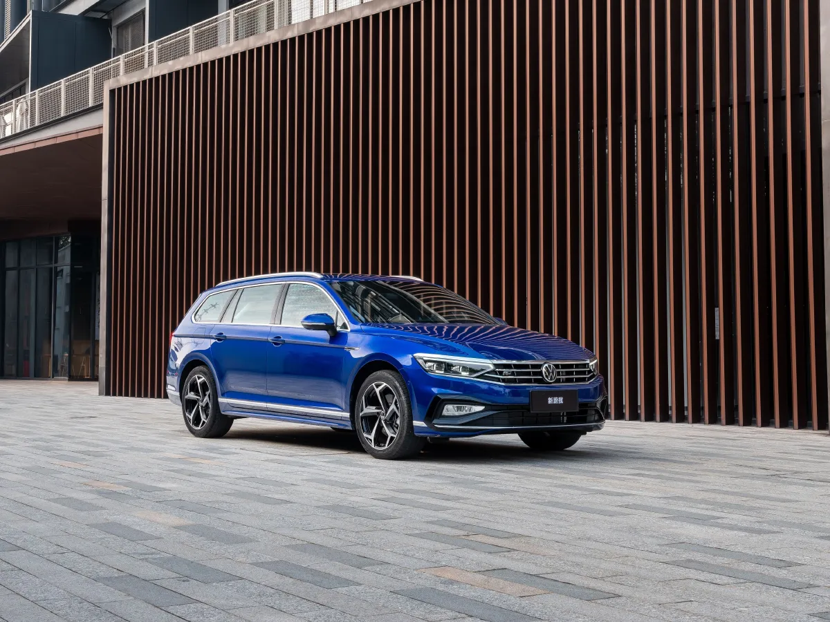 Volkswagen Alltrack,autocango,china used car exporter,china ev exporter,chinese used car exporter,chinese used ev exporter