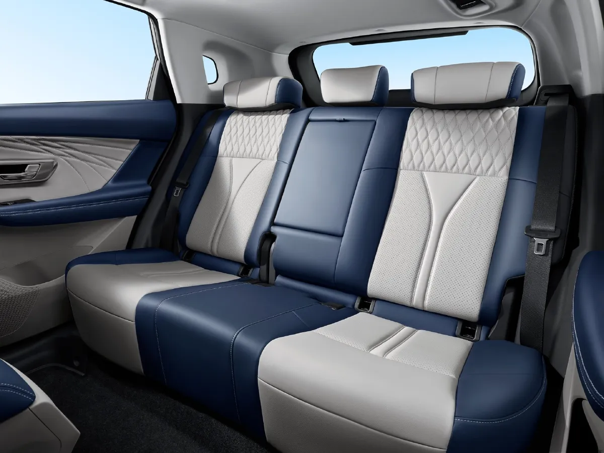 DongFeng Aeolus HaoJi,autocango,china used car exporter,china ev exporter,chinese used car exporter,chinese used ev exporter