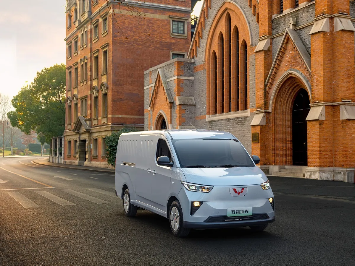 WuLing YangGuang,autocango,china used car exporter,china ev exporter,chinese used car exporter,chinese used ev exporter