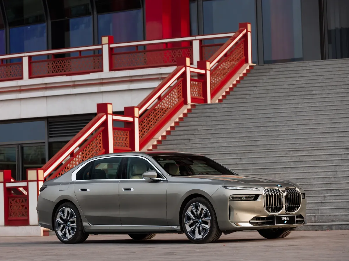 BMW i7,autocango,china used car exporter,china ev exporter,chinese used car exporter,chinese used ev exporter