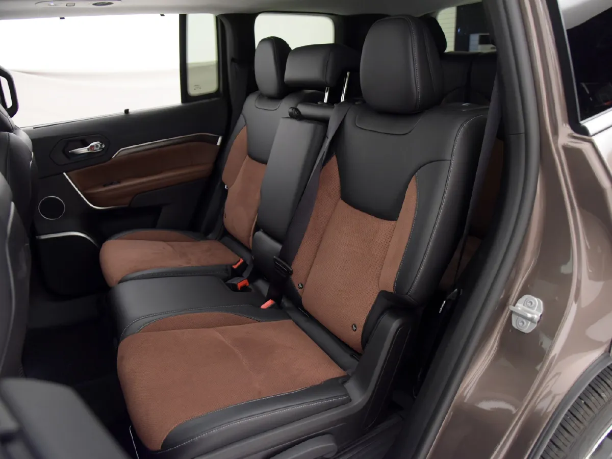 Jeep Grand Commander,autocango,china used car exporter,china ev exporter,chinese used car exporter,chinese used ev exporter