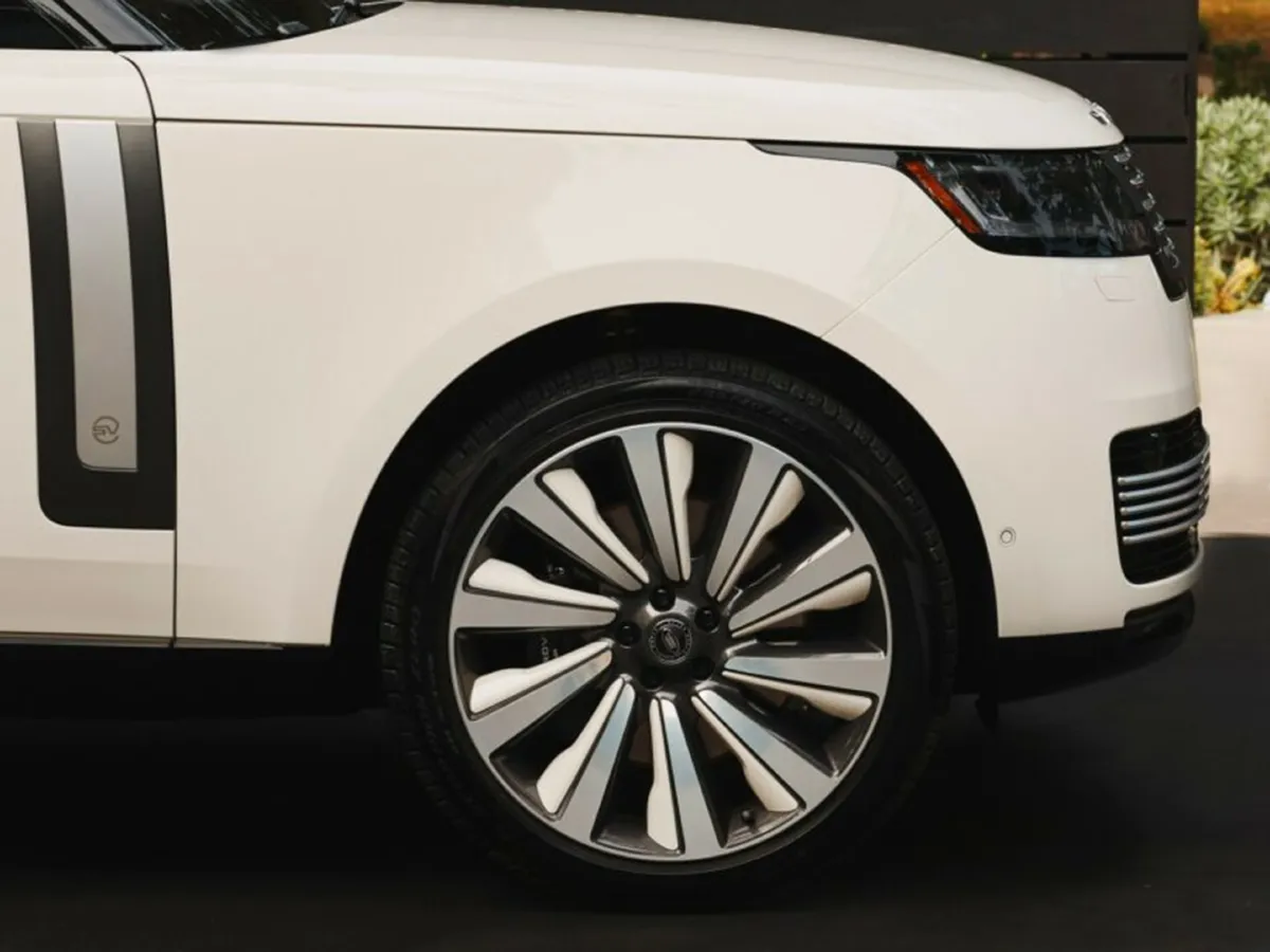 Land Rover Range Rover,autocango,china used car exporter,china ev exporter,chinese used car exporter,chinese used ev exporter