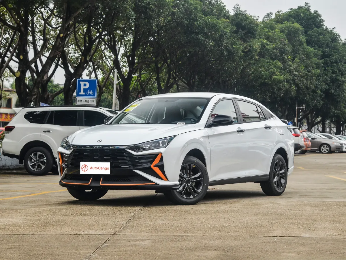 DongFeng Aeolus YiXuan,autocango,china used car exporter,china ev exporter,chinese used car exporter,chinese used ev exporter