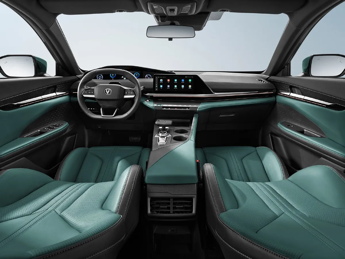 ChangAn UNI-V iDD,autocango,china used car exporter,china ev exporter,chinese used car exporter,chinese used ev exporter ChangAn UNI-V iDD,autocango,china used car exporter,china ev exporter,chinese used car exporter,chinese used ev exporter