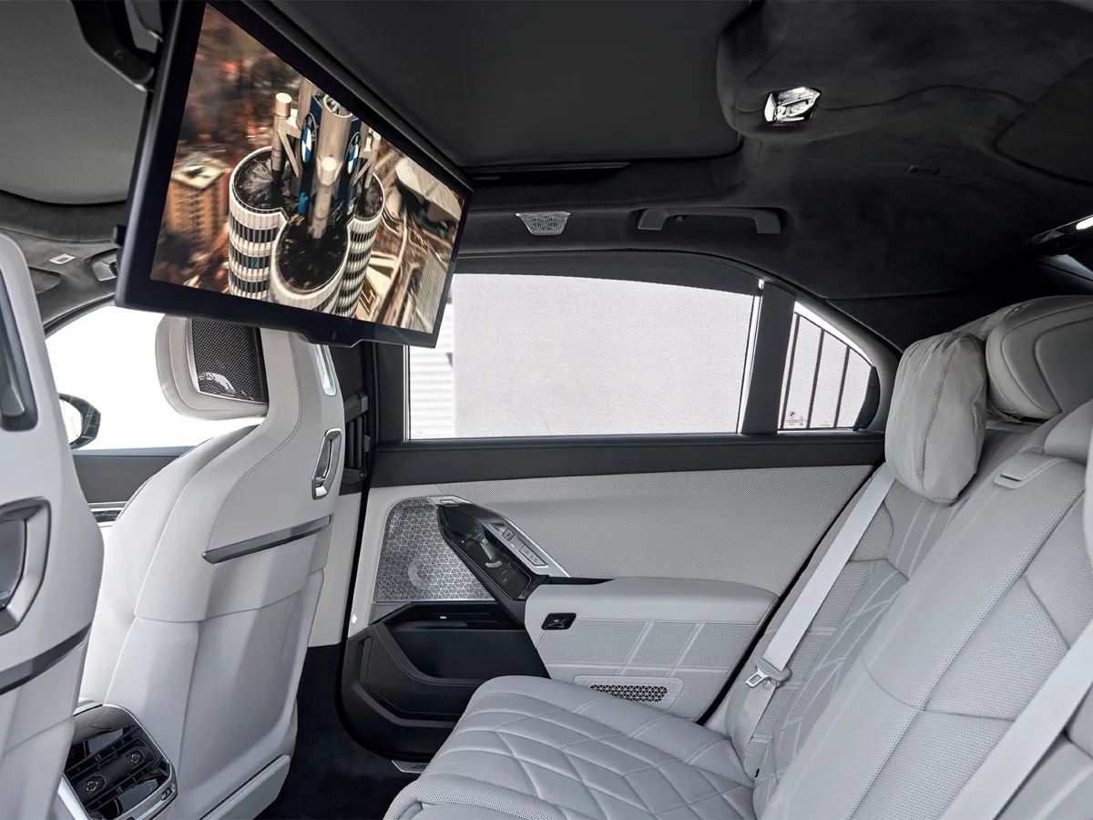 BMW i7,autocango,china used car exporter,china ev exporter,chinese used car exporter,chinese used ev exporter